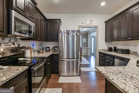 Kitchen - 135 Terrell Ln, Covington, GA 30014 photo 3 of 4