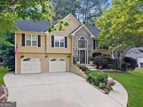 402 Township Ln, Woodstock, GA 30189