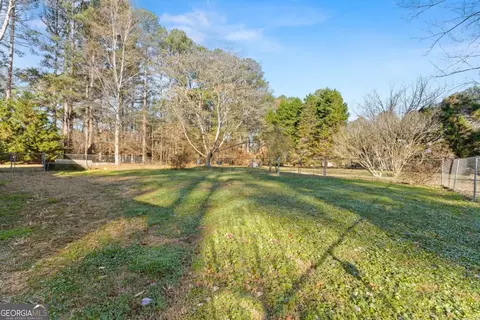 Exterior - 588 Estatohe Cir, Toccoa, GA 30577 photo 5 of 11