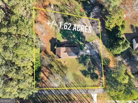 View/Area - 588 Estatohe Cir, Toccoa, GA 30577 photo 2 of 9