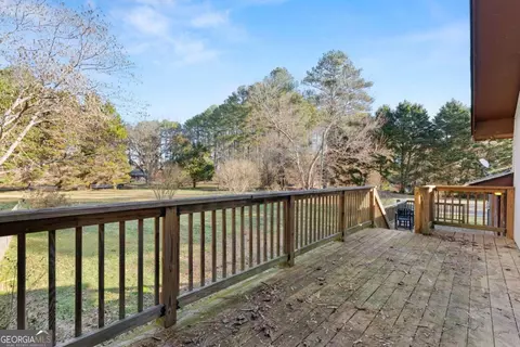 Exterior - 588 Estatohe Cir, Toccoa, GA 30577 photo 9 of 11