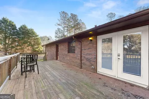 Exterior - 588 Estatohe Cir, Toccoa, GA 30577 photo 6 of 11