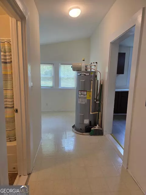 Entry Way - 905 South Pkwy, Lagrange, GA 30240 photo 1 of 1