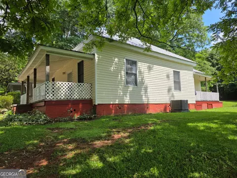 Exterior - 905 South Pkwy, Lagrange, GA 30240 photo 2 of 7