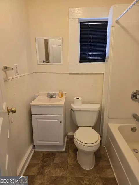 Bath - 905 South Pkwy, Lagrange, GA 30240 photo 1 of 1