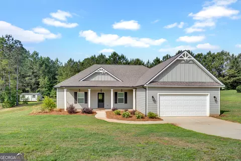 112 Hunters Chase Ct, Eatonton, GA 31024