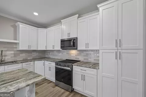 Kitchen - 1229 Morgans Run, Monroe, GA 30656 photo 1 of 2