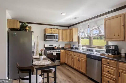 Kitchen - 1038 Stringer Rd, Rockmart, GA 30153 photo 1 of 4