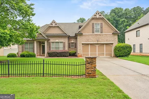 4322 Cherie Glen Trl, Stone Mountain, GA 30083