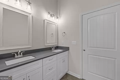 Bath - Undisclosed, Augusta, GA 30909 photo 3 of 5
