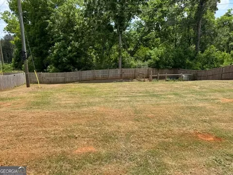 Exterior - 4315 Cornwall Dr, Forsyth, GA 31029 photo 3 of 4