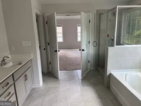 Entry Way - 4315 Cornwall Dr, Forsyth, GA 31029 photo 4 of 4