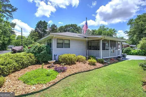 115 Lindsey Dr, Cartersville, GA 30120