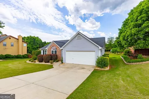 8860 Creekstone Pl, Gainesville, GA 30506