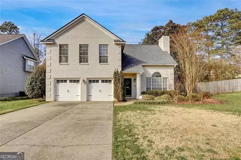 4120 Pineset Dr, Alpharetta, GA 30022 photo 2