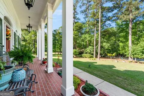 Exterior - 506 Riverside Dr, Lagrange, GA 30240 photo 3 of 5