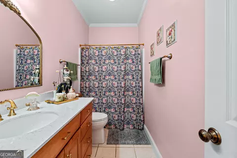 Bath - 506 Riverside Dr, Lagrange, GA 30240 photo 2 of 8