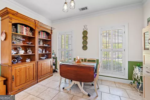 Dining - 506 Riverside Dr, Lagrange, GA 30240 photo 2 of 4