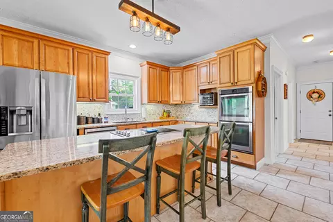 Kitchen - 506 Riverside Dr, Lagrange, GA 30240 photo 4 of 4