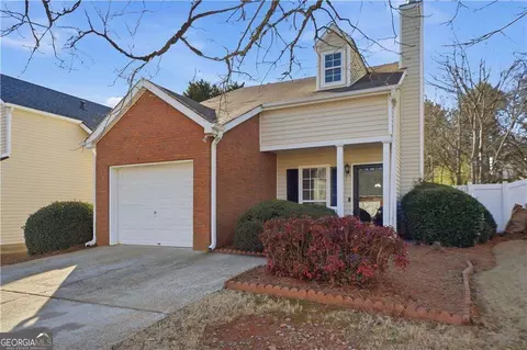 1073 Daventry Xing, Woodstock, GA 30188