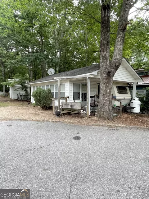 841 Mountain Shadows Dr, Cleveland, GA 30528