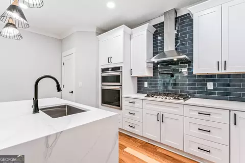 Kitchen - 216 Galway Ln, Hampton, GA 30228 photo 4 of 4