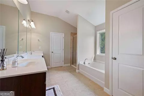 Entry Way - Undisclosed, Suwanee, GA 30024 photo 2 of 2
