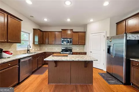 Kitchen - Undisclosed, Suwanee, GA 30024 photo 1 of 4