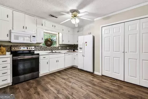 Kitchen - 317 Stancil Dr, Toccoa, GA 30577 photo 1 of 6