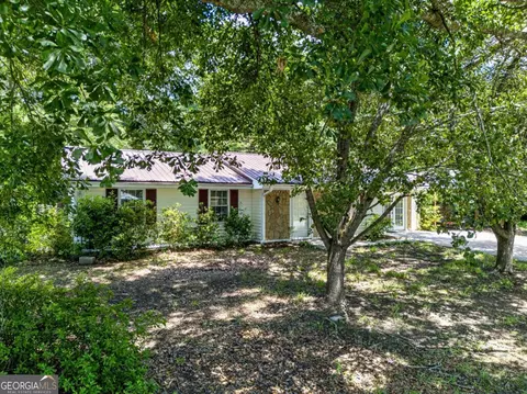 Exterior - 317 Stancil Dr, Toccoa, GA 30577 photo 12 of 15