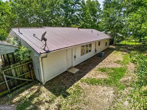 Exterior - 317 Stancil Dr, Toccoa, GA 30577 photo 11 of 15