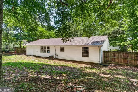 Exterior - 317 Stancil Dr, Toccoa, GA 30577 photo 9 of 15