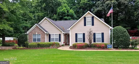 157 Cabots Creek Dr, Jefferson, GA 30549