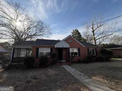 2006 Stonewall St, Dublin, GA 31021