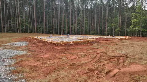 1751 Smokey Rd, Lagrange, GA 30241