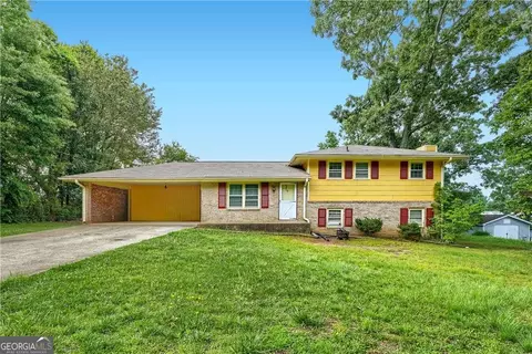 130 Sage Dr, Carrollton, GA 30116