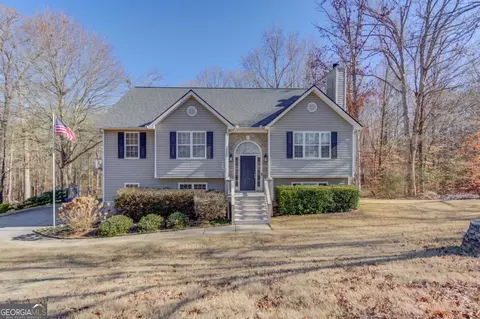 12 Chatham Ct, Jefferson, GA 30549
