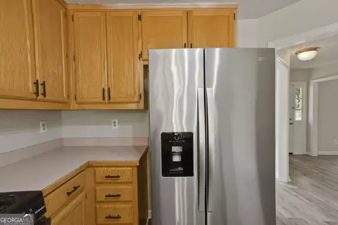 Kitchen - 5747 Rex Mill Crk, Rex, GA 30273 photo 2 of 2