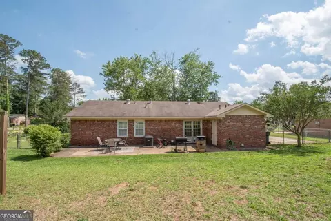 Exterior - 217 Cosby Dr, Lagrange, GA 30241 photo 5 of 5