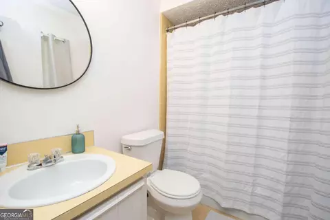 Bath - 217 Cosby Dr, Lagrange, GA 30241 photo 1 of 3