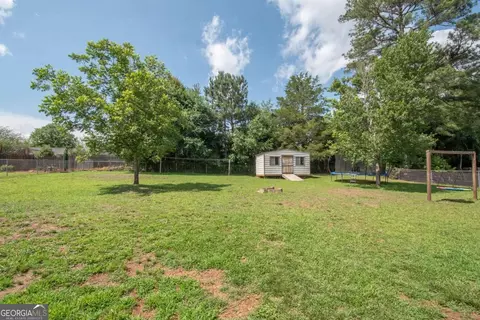 Exterior - 217 Cosby Dr, Lagrange, GA 30241 photo 2 of 5