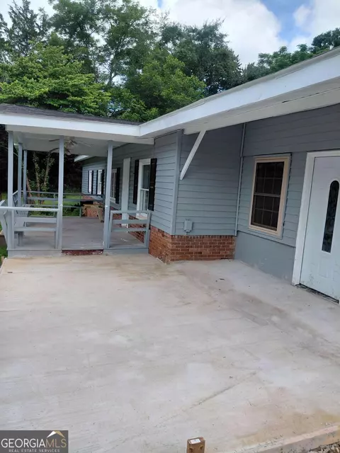 107 Brookview Dr, Griffin, GA 30223