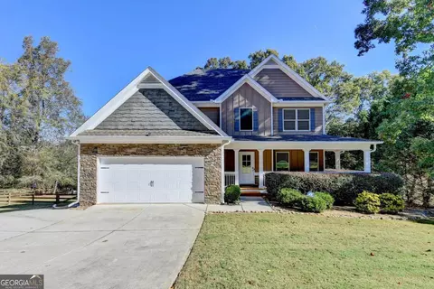1755 Lark Trl, Jefferson, GA 30549