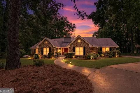 2164 Woodland Ct, Jonesboro, GA 30236