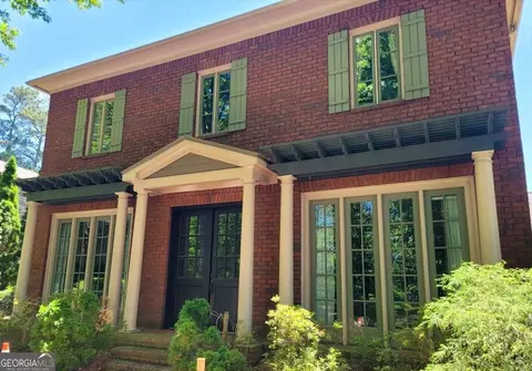 602 Concord Lake Ln SE, Smyrna, GA 30082