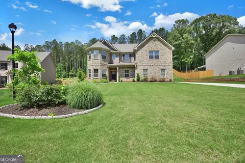 Exterior - 416 Traditions Ln, Hampton, GA 30228 photo 5 of 11