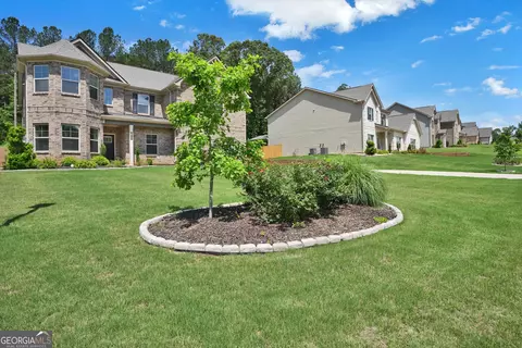 Exterior - 416 Traditions Ln, Hampton, GA 30228 photo 6 of 11