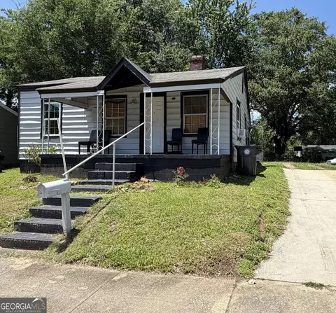 1067 Desota St, Gainesville, GA 30501