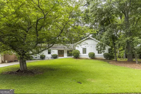 2364 Sandell Dr, Atlanta, GA 30338