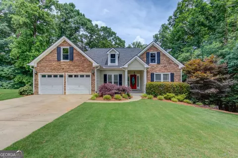 3160 Lakecrest Dr, Dacula, GA 30019
